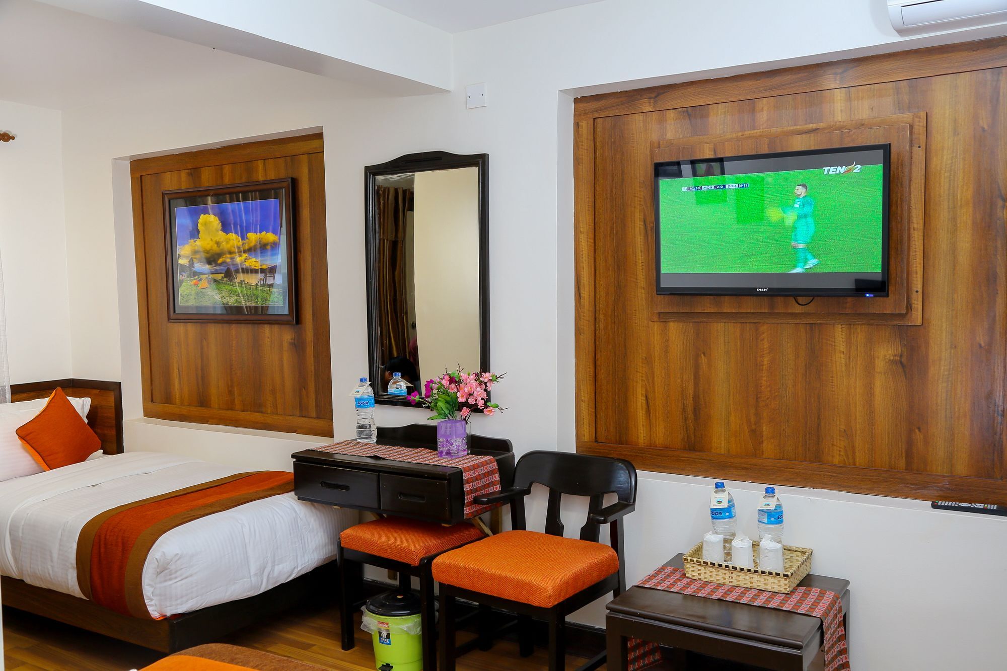 Hotel Himalayan Oasis Katmandou Extérieur photo